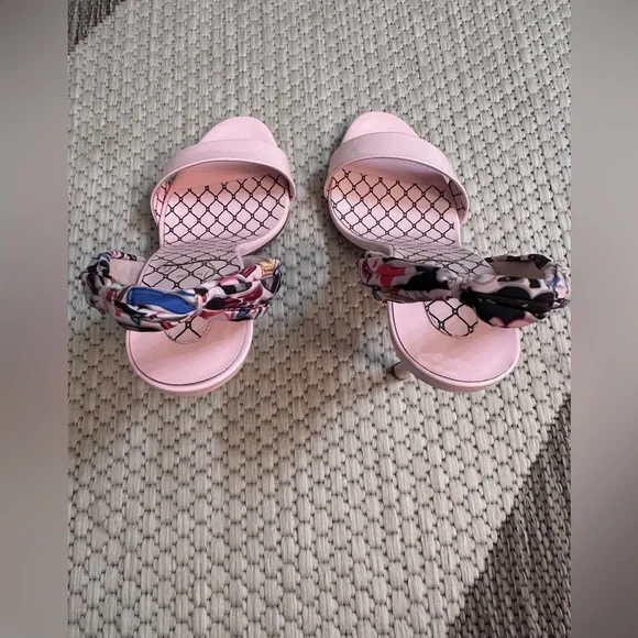 Christian Louboutin Fetish Du Desert Tie Heel - Picture 5 of 11